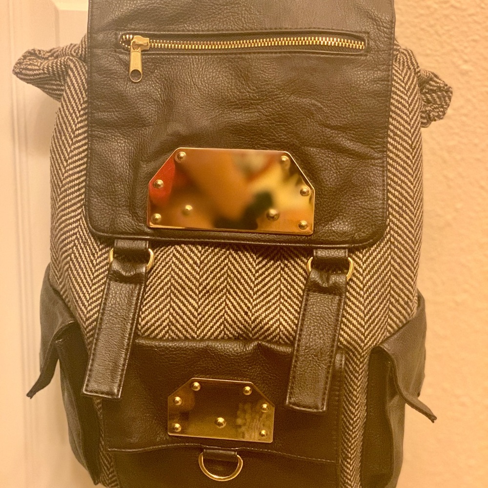 Brown bag pack
